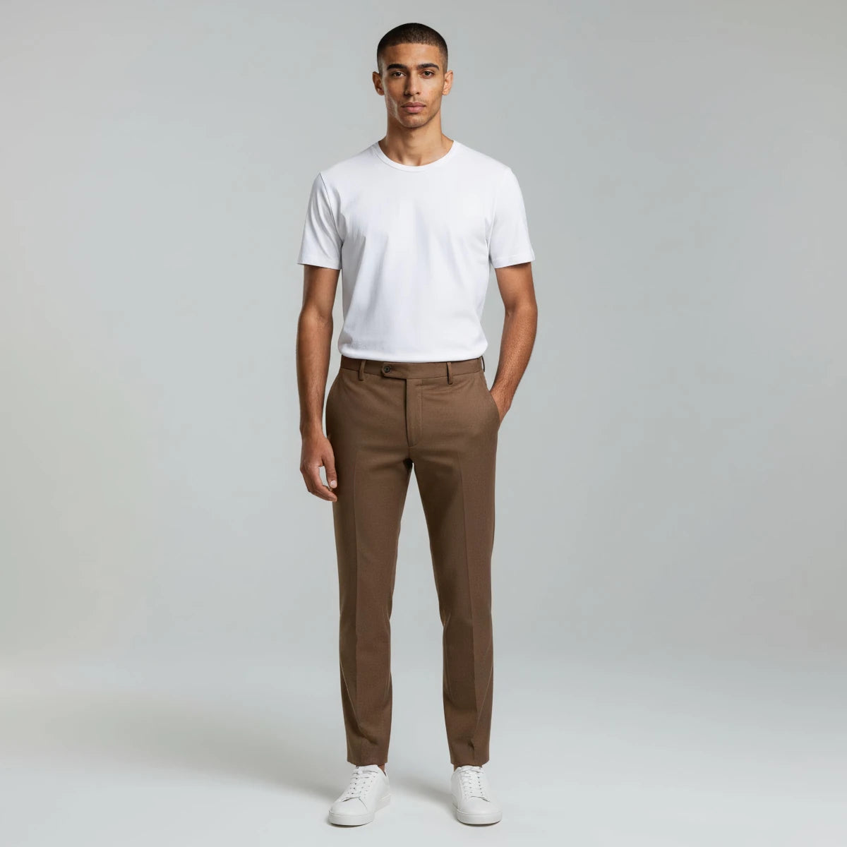 Chino Pants in Khaki Elastic Fabric Modern Fit - Montford & Co