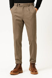 Trousers in Wool Blend, Structured Fit - Montford & Co